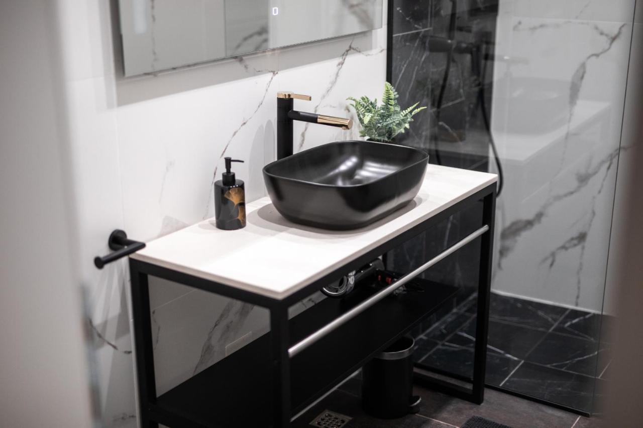 Roberto Boutique Studio Apartman 萨格勒布 外观 照片